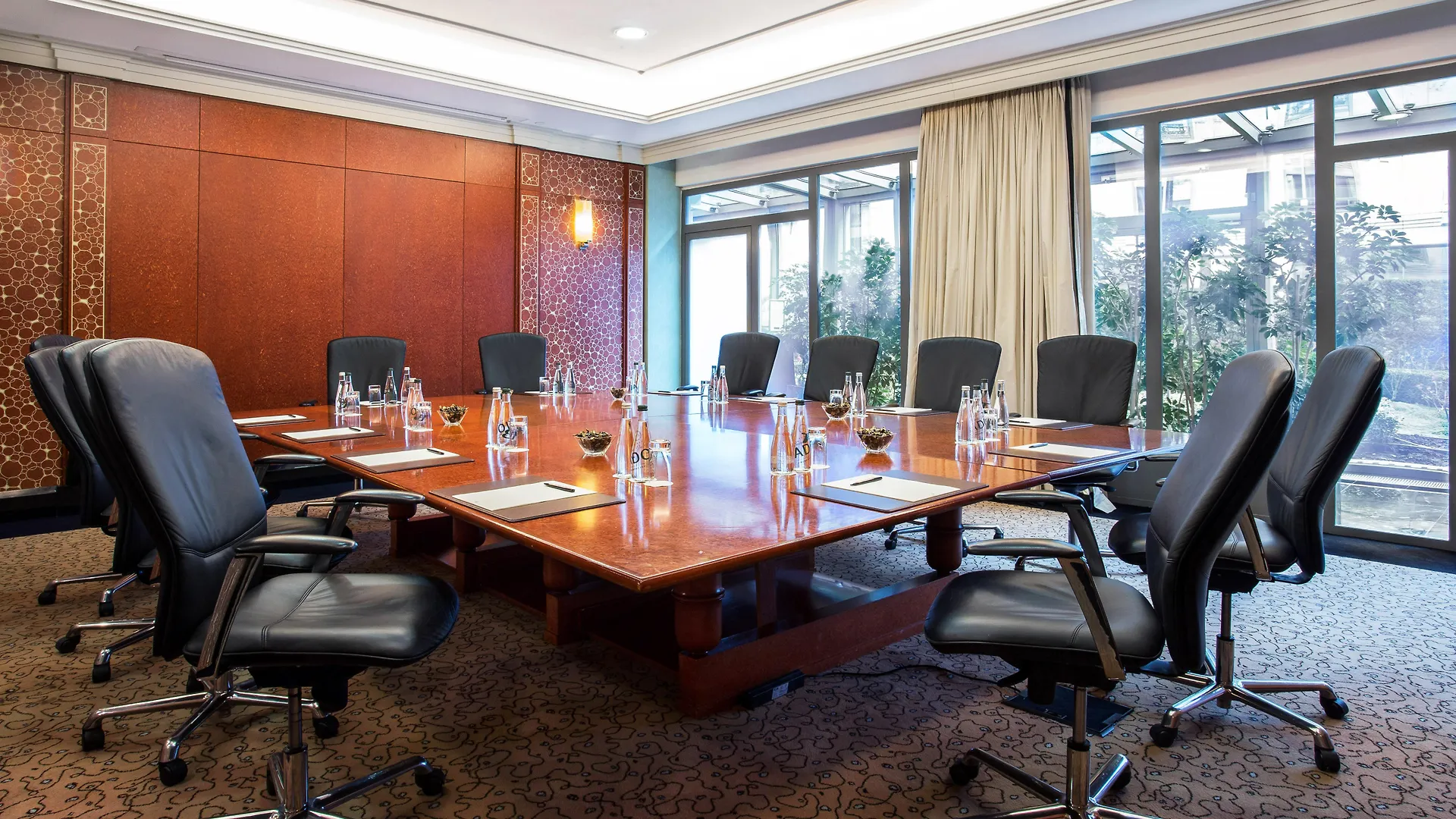 מלון L'hotel Du Collectionneur