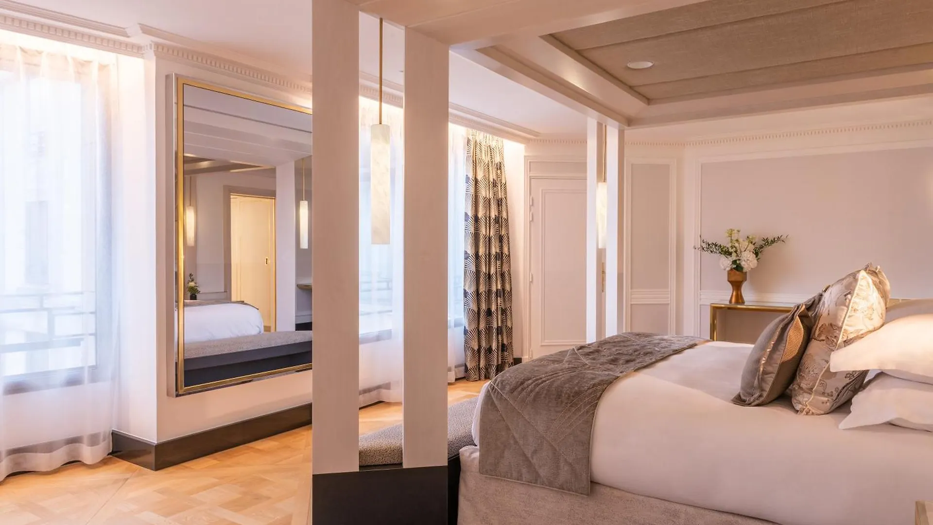 Hotel Du Collectionneur 5*