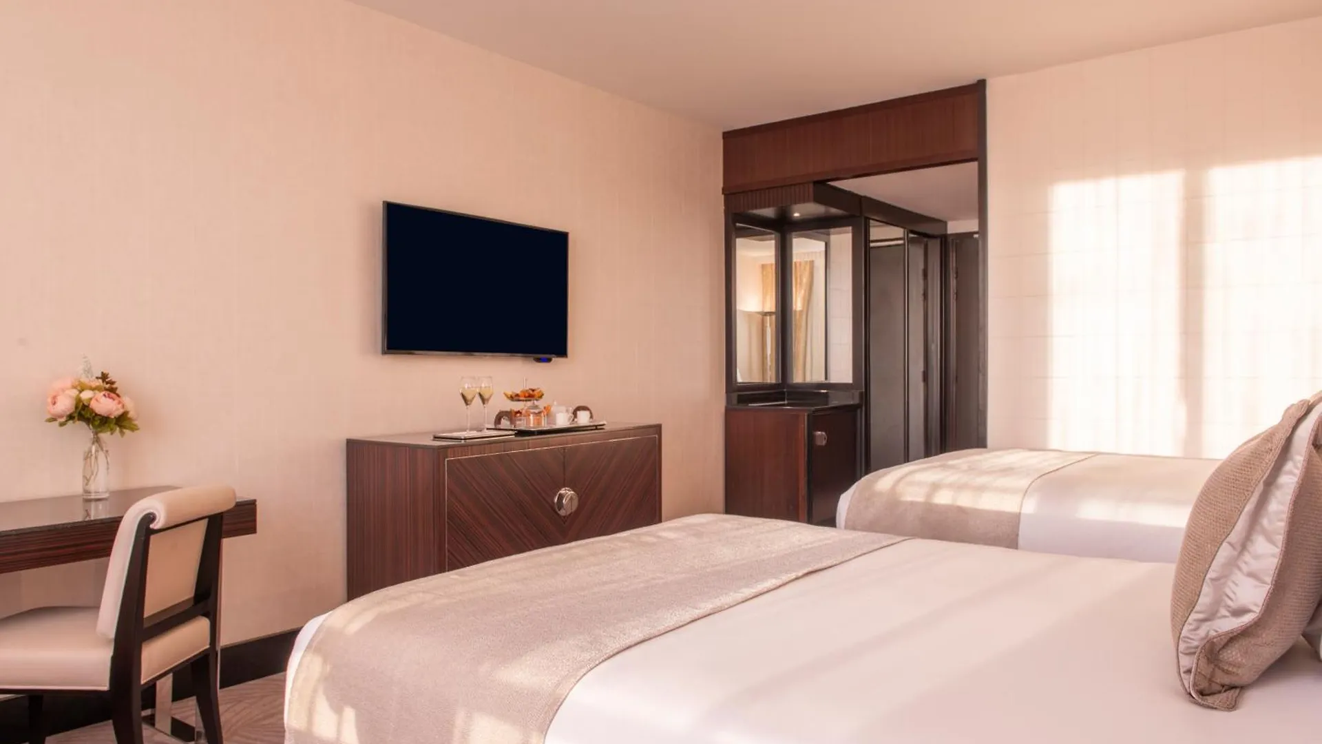 L'hotel Du Collectionneur 5*