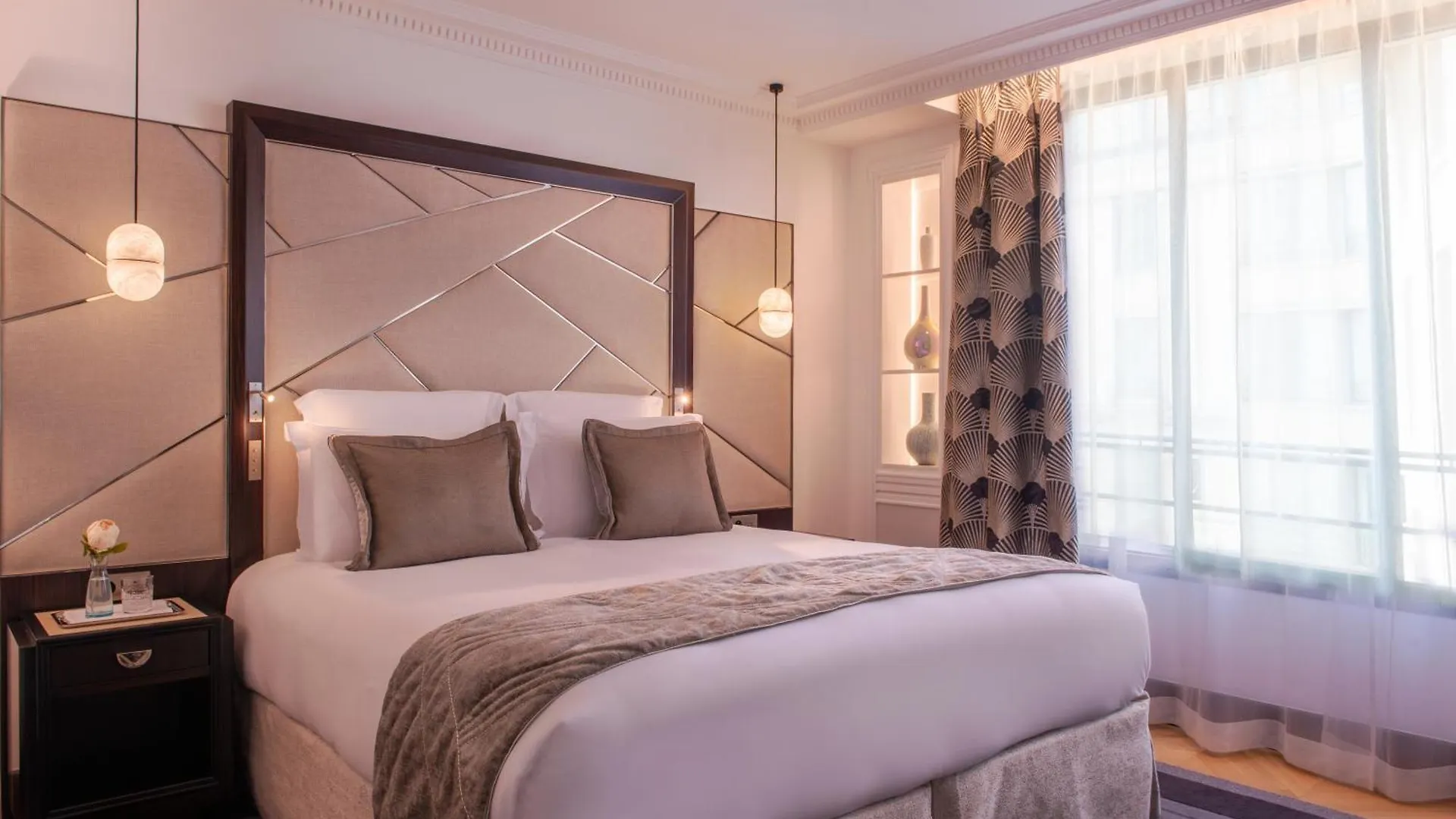 L'hotel Du Collectionneur 5* פריז