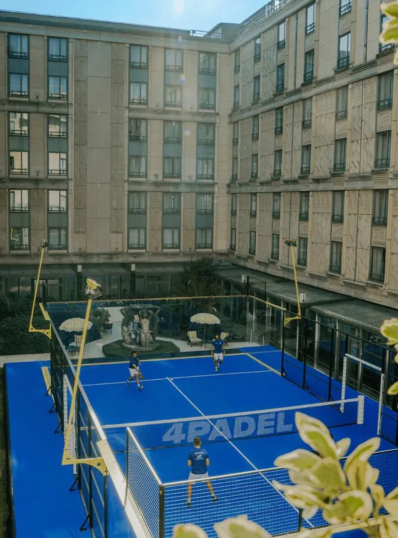 Du Collectionneur 5* Paris